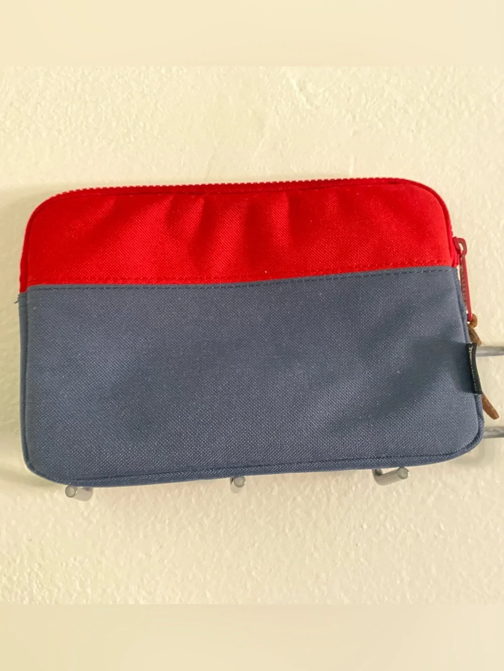 Herschel Case 9x6 Blue/Red